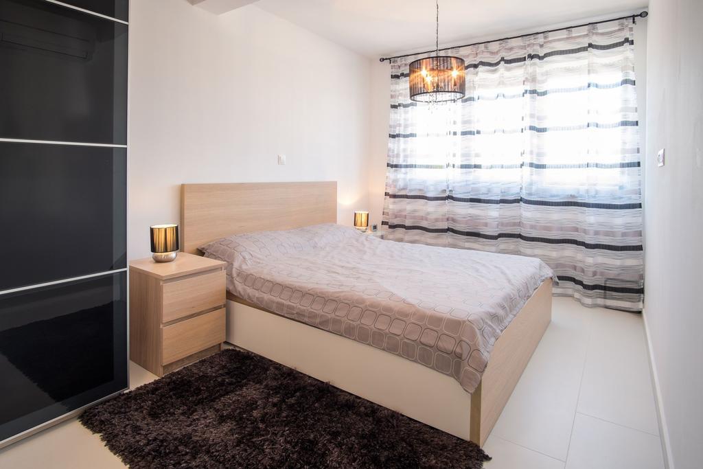 Luxury Spa Apartment Luna Njivice Chambre photo