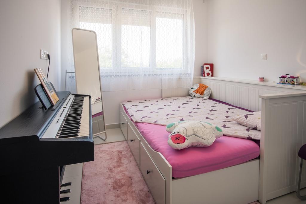Luxury Spa Apartment Luna Njivice Chambre photo